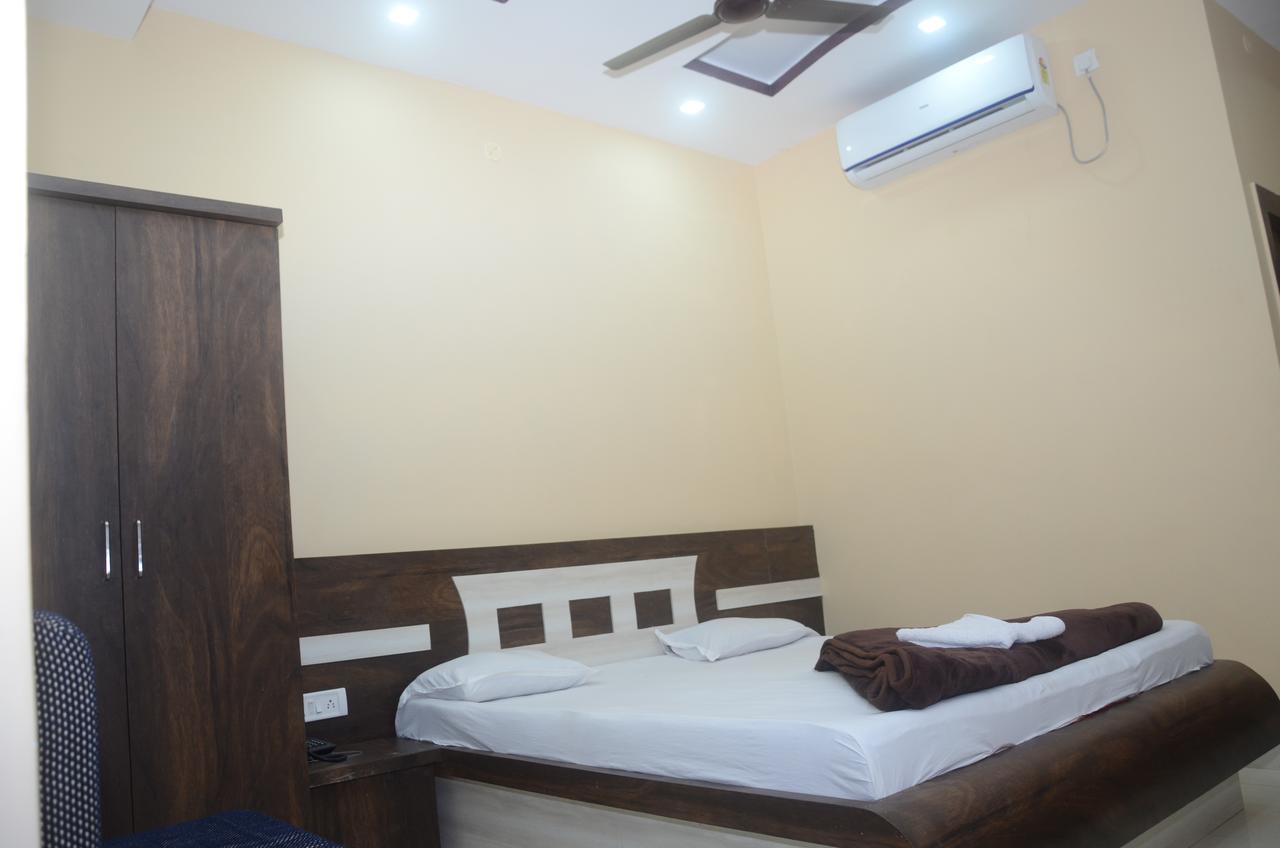Hotel Sharda Inn Deoghar Dış mekan fotoğraf